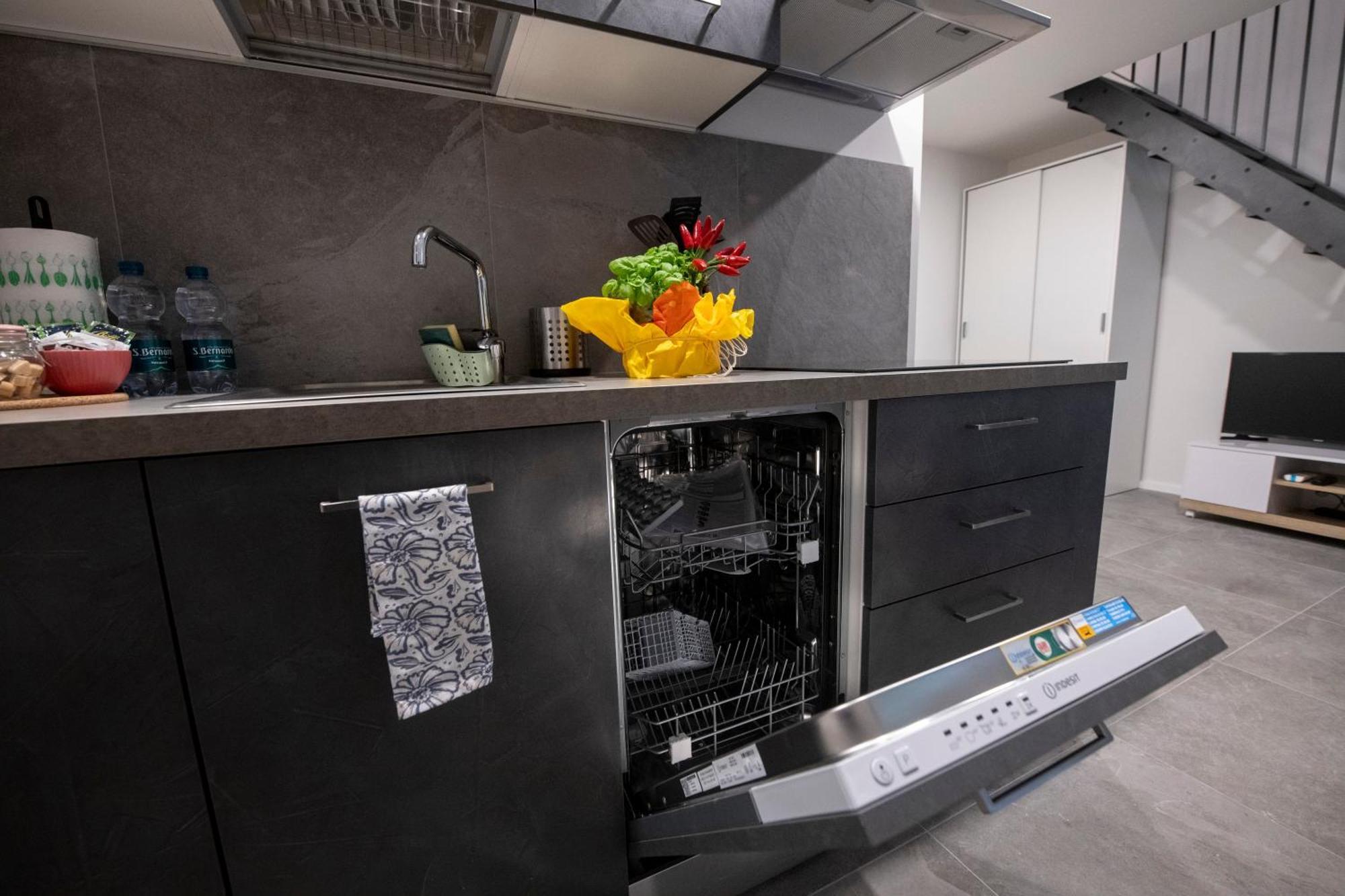 258 - The Loft In Largo Zecca - Luxury Nel Cuore Di Genoa